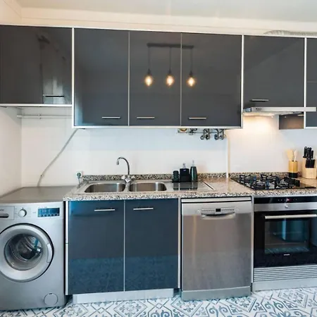 Modern 5 Mins Walking To The Santuary Apartment Fatima